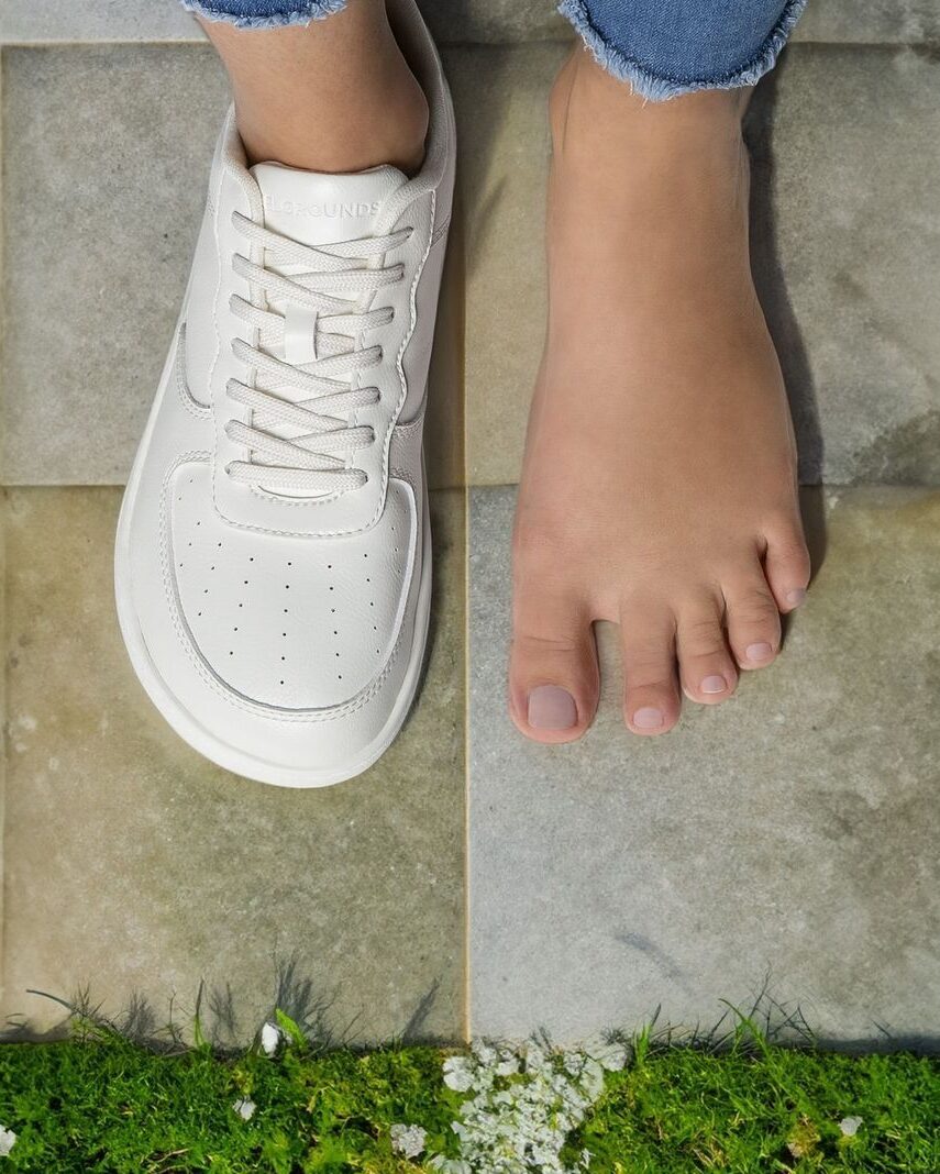 barefoot